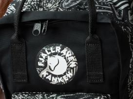 Fjällräven Kanken Art Mini Darkwoods 5