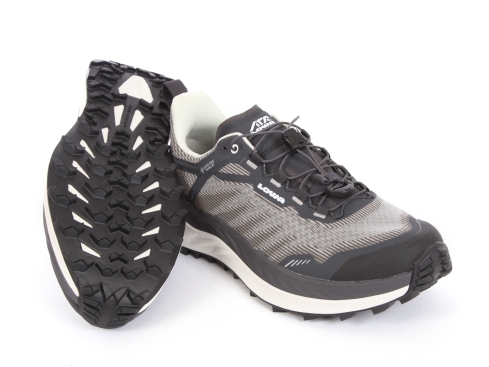 Lowa Fortux GTX Damen Sport- und Laufschuh schwarz/weiß