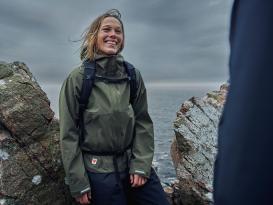 Fjällräven High Coast Regenjacke für Damen laurel green 9